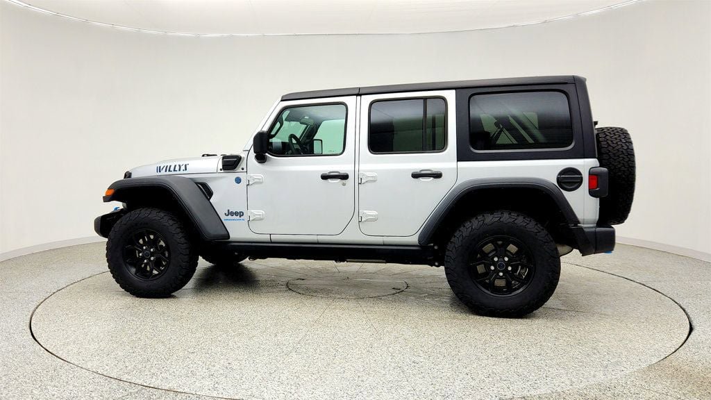 Used 2024 Jeep Wrangler Unlimited AWD/4WD image 8