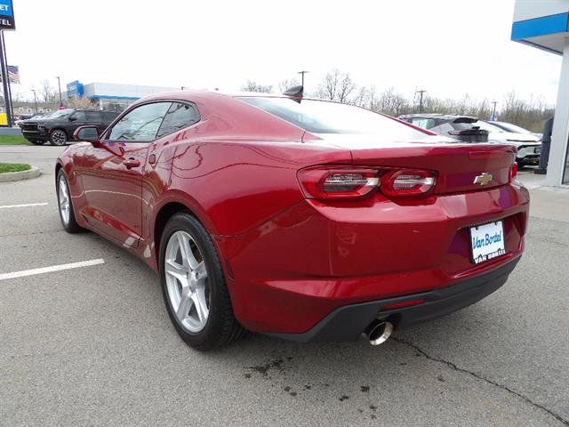 Certified 2021 Chevrolet Camaro LT RWD image 3