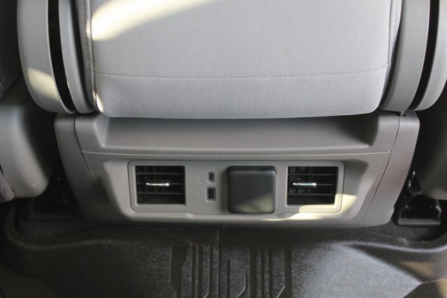 Used 2024 GMC Sierra 1500 SLE image 20