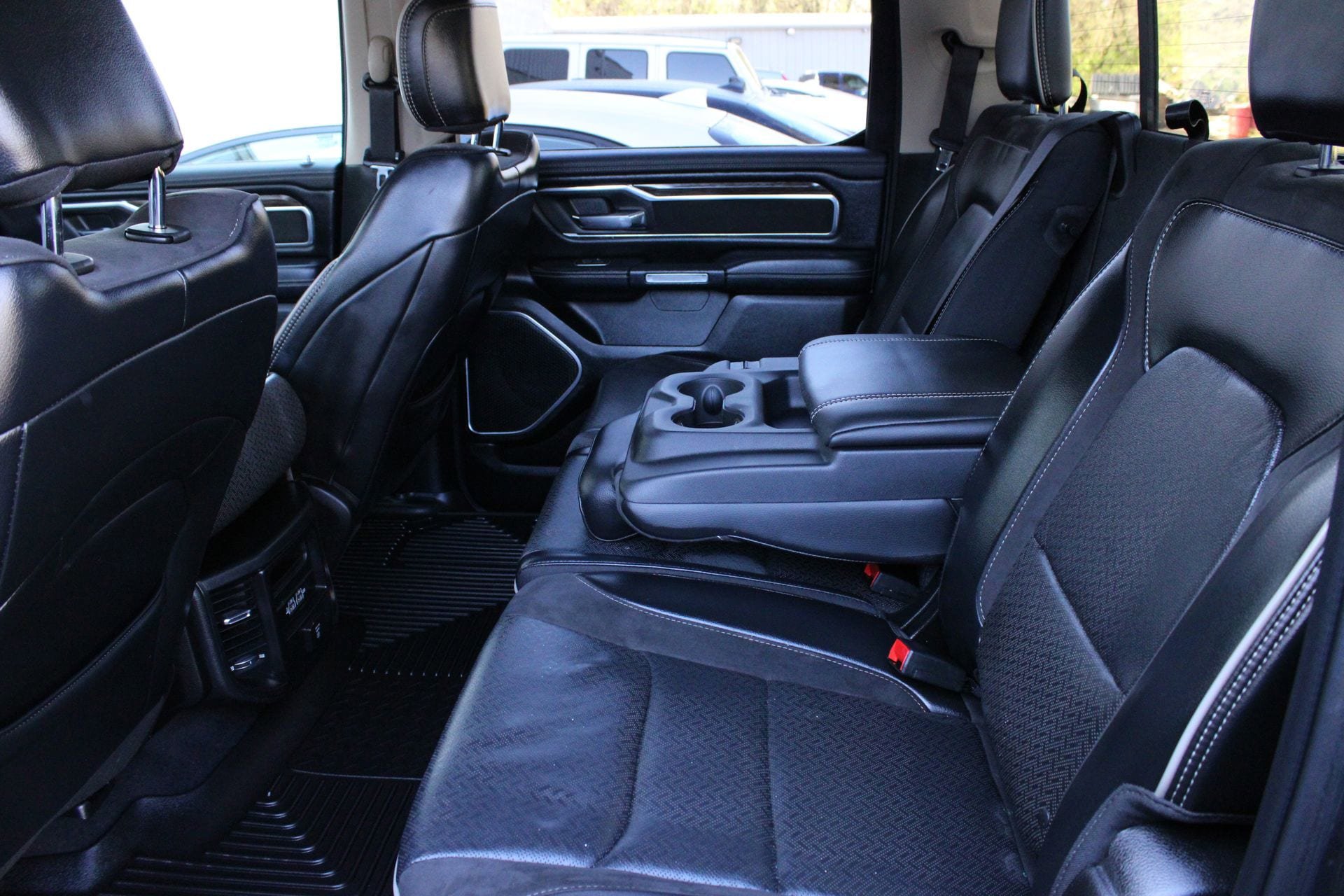 Used 2019 RAM 1500 Laramie AWD/4WD image 20
