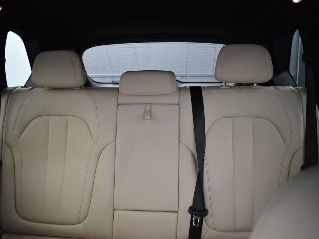 Used 2022 BMW X5 sDrive40i w/ Premium Package RWD image 22
