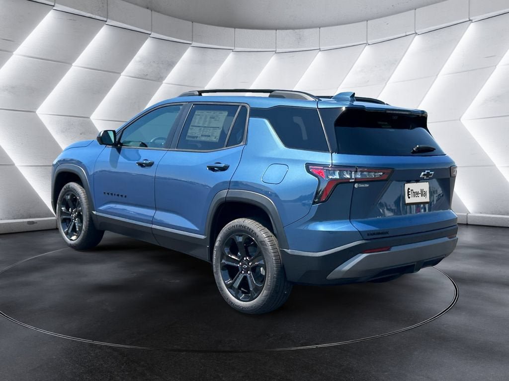 New 2026 Chevrolet Equinox LT w/ Midnight Edition FWD image 3