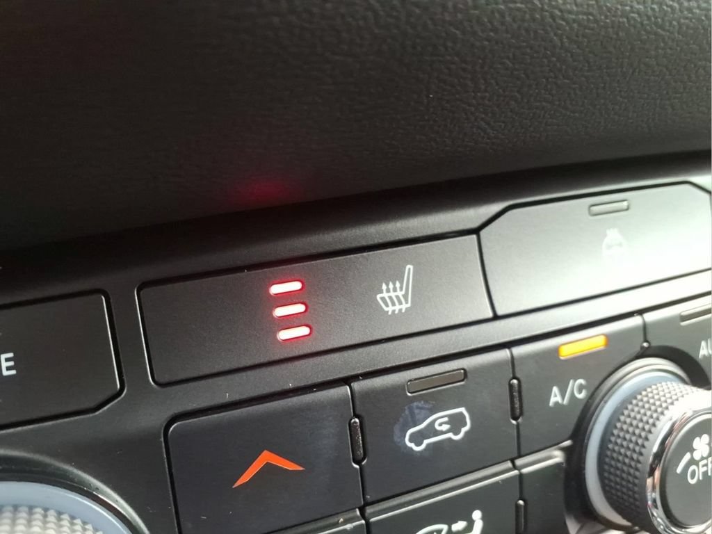 Used 2023 Dodge Durango GT RWD image 11