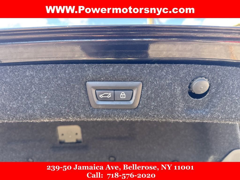 Used 2022 BMW M550i xDrive M550i xDrive w/ Executive Package image 24