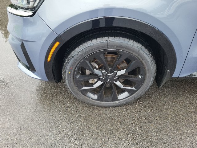 Certified 2022 Kia Sorento SX FWD image 13