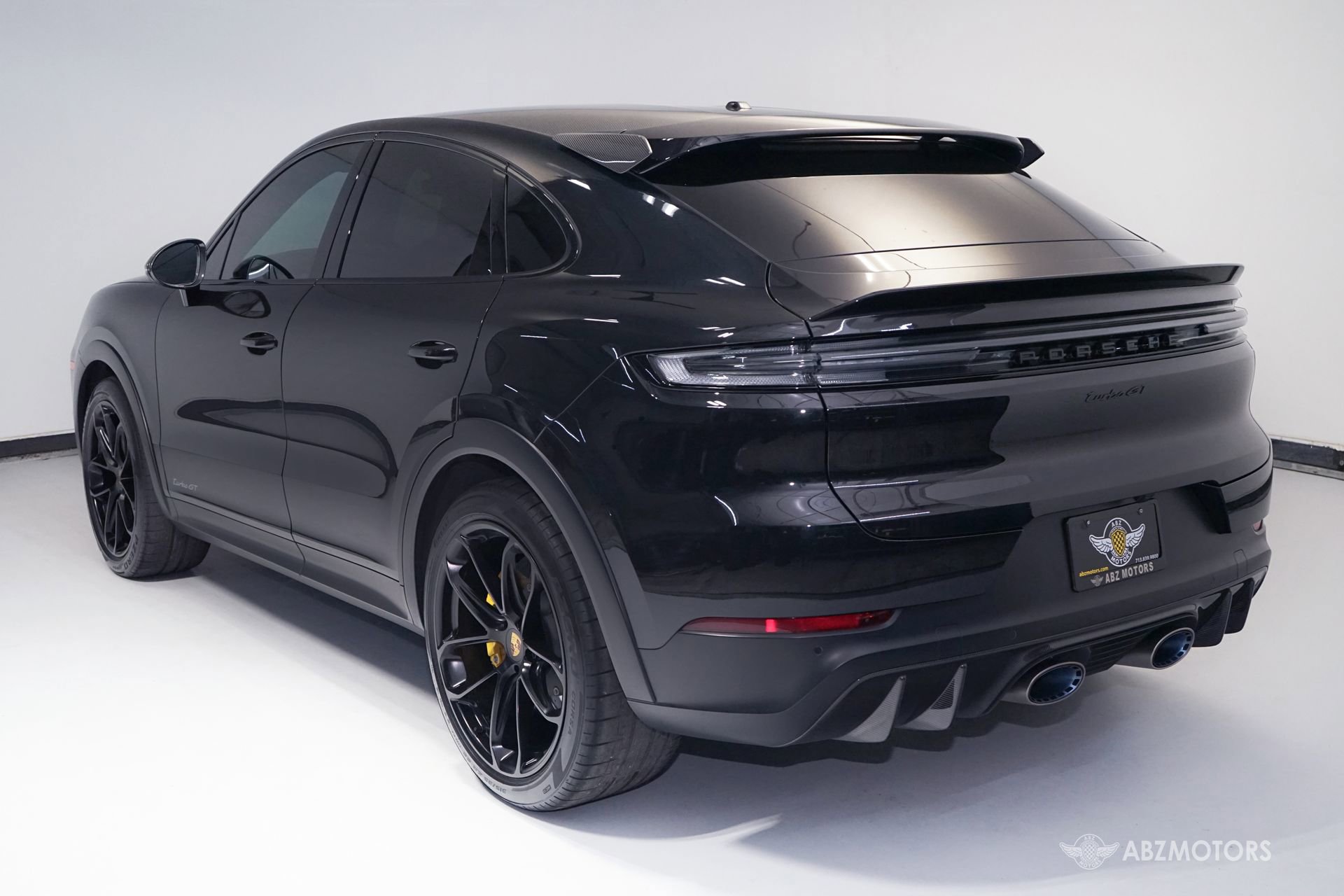 Used 2024 Porsche Cayenne Turbo GT image 7