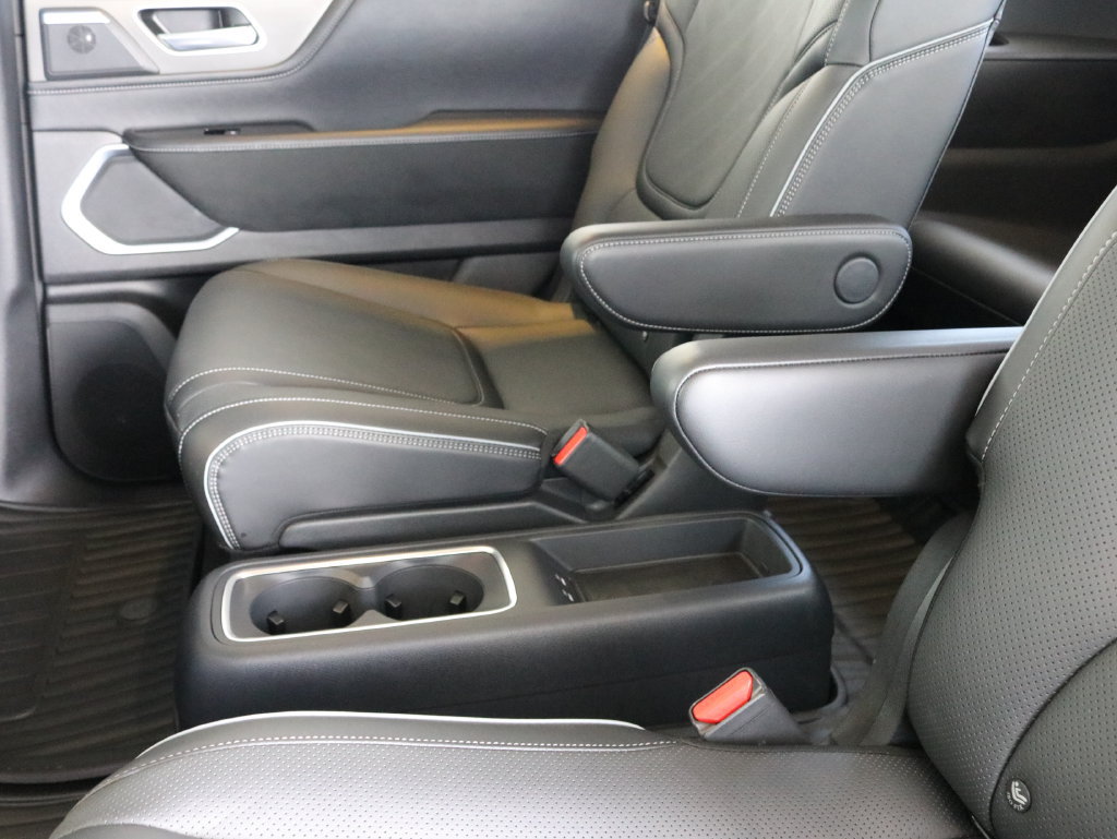 Used 2026 INFINITI QX80 Luxe w/ Cargo Package AWD/4WD image 33