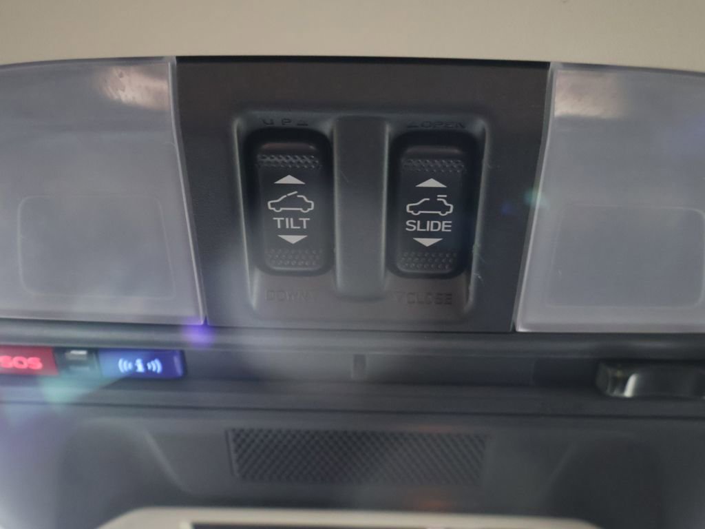 Used 2024 Subaru Crosstrek 2.0i Premium AWD/4WD image 44