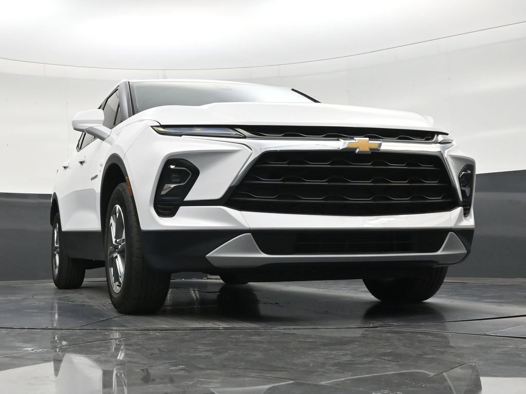 Used 2023 Chevrolet Blazer LT FWD image 26