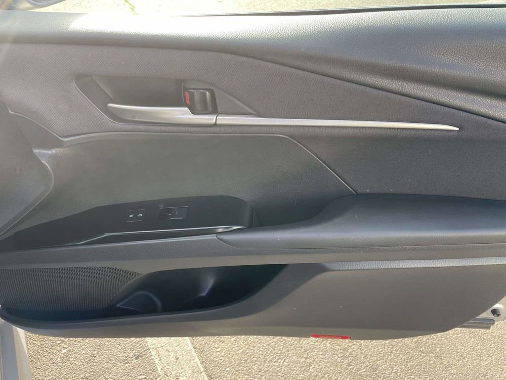 Used 2025 Toyota Camry LE w/ Convenience Package FWD image 46
