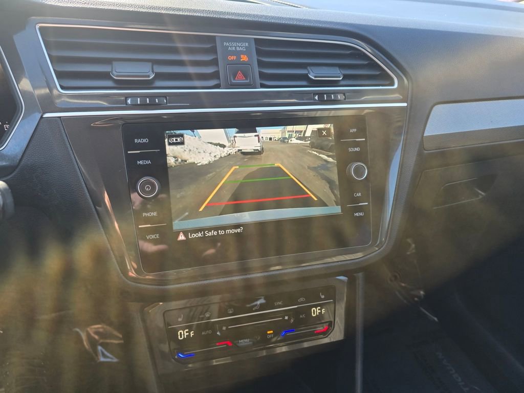 Used 2024 Volkswagen Tiguan SE AWD/4WD image 24