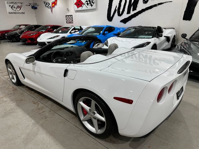 Used 2011 Chevrolet Corvette Convertible w/ Preferred Equipment Group RWD image 26