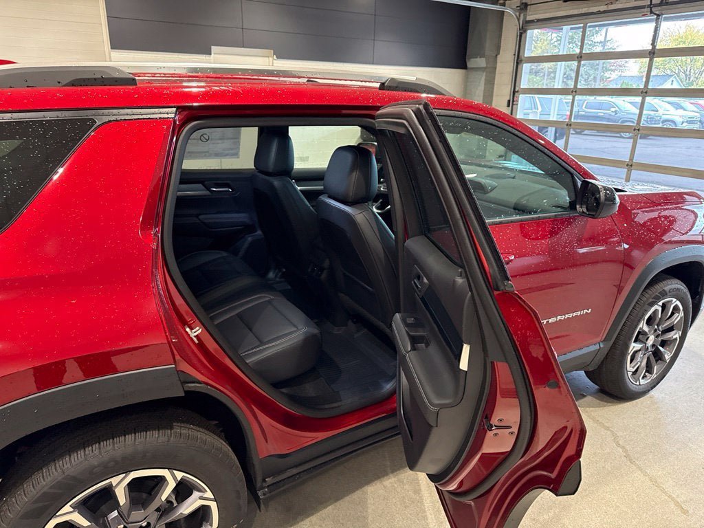 New 2027 GMC Terrain Elevation w/ Elevation Premium Package AWD/4WD image 16