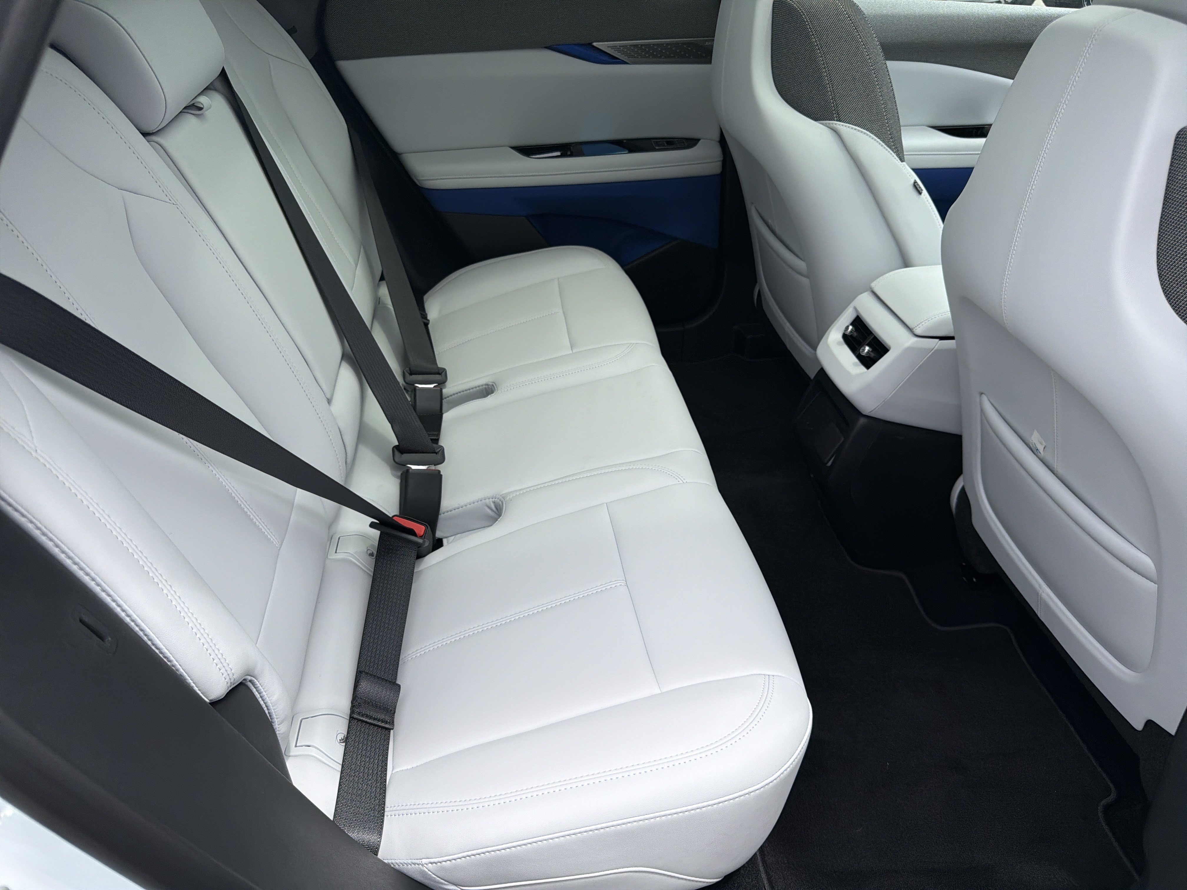 New 2026 Cadillac Optiq Luxury 1 RWD image 16