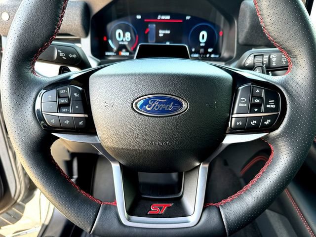 Used 2025 Ford Explorer ST AWD/4WD image 11