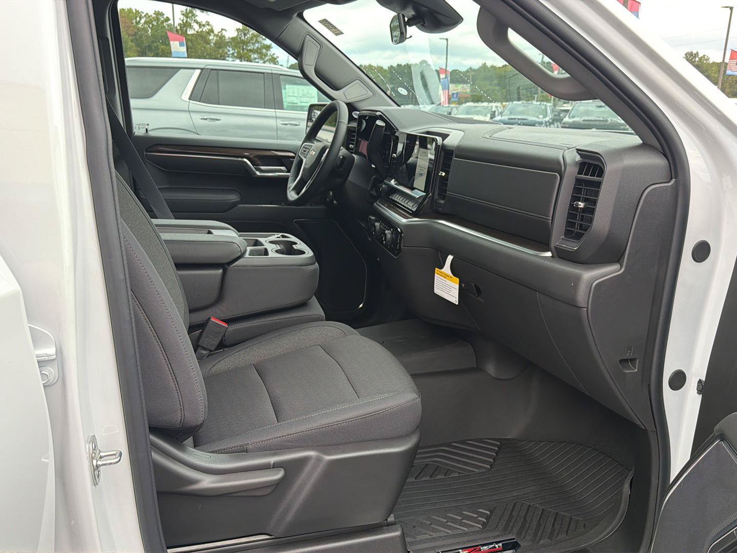 New 2026 Chevrolet Silverado 1500 LT AWD/4WD image 13