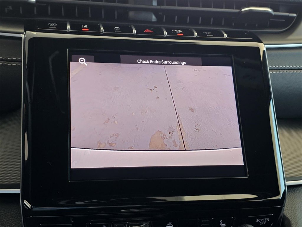 New 2025 Jeep Grand Cherokee L Altitude image 16