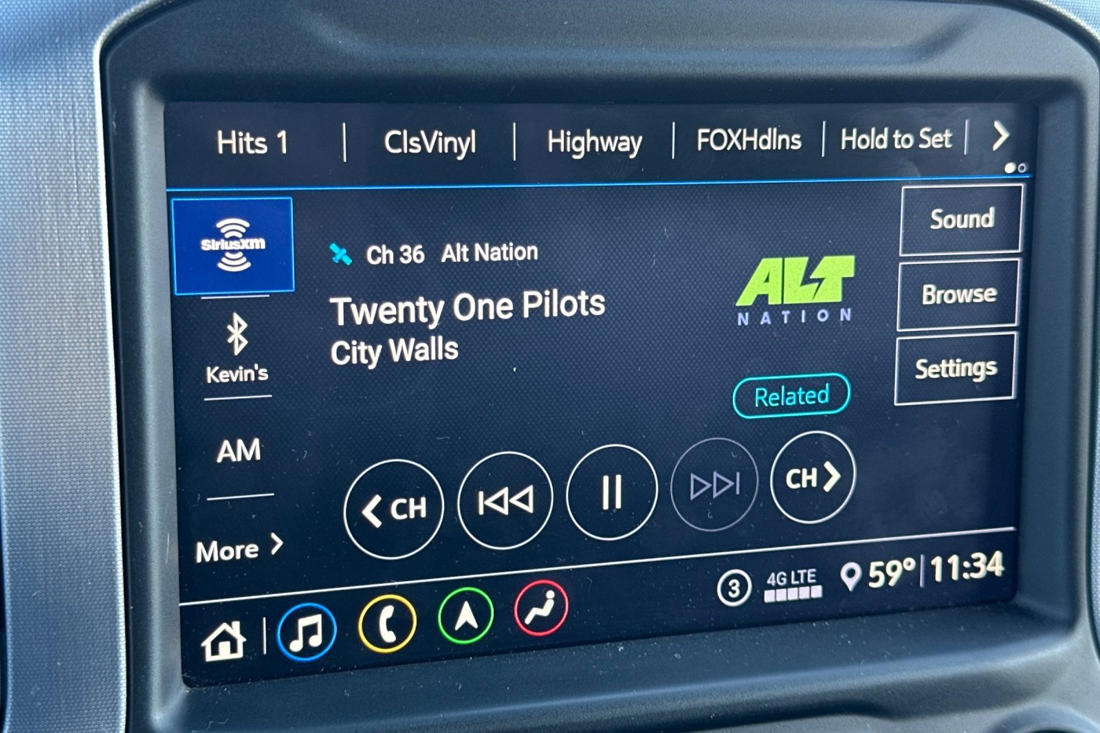 Used 2020 GMC Sierra 1500 SLT w/ SLT Premium Plus Package image 23