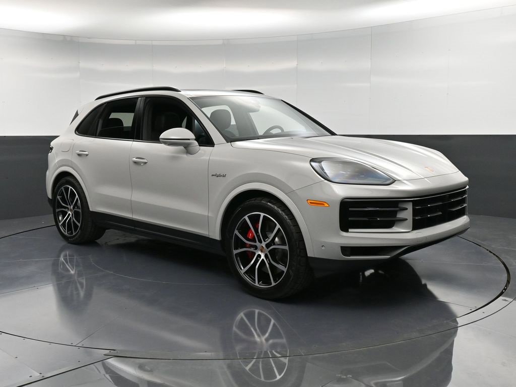 New 2026 Porsche Cayenne S image 10
