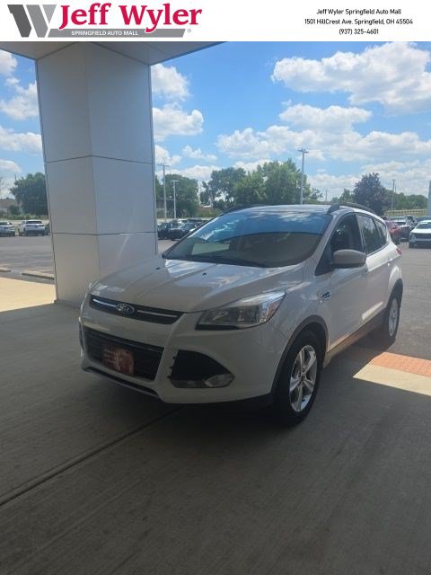 Used 2016 Ford Escape SE w/ Equipment Group 201A FWD image 1