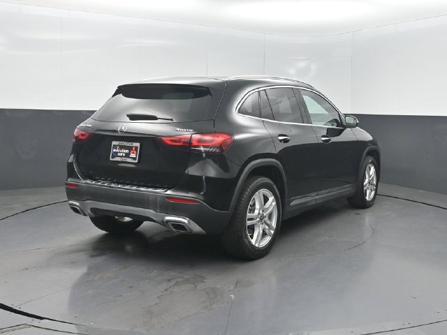 Used 2021 Mercedes-Benz GLA 250 4MATIC w/ Premium Package image 34