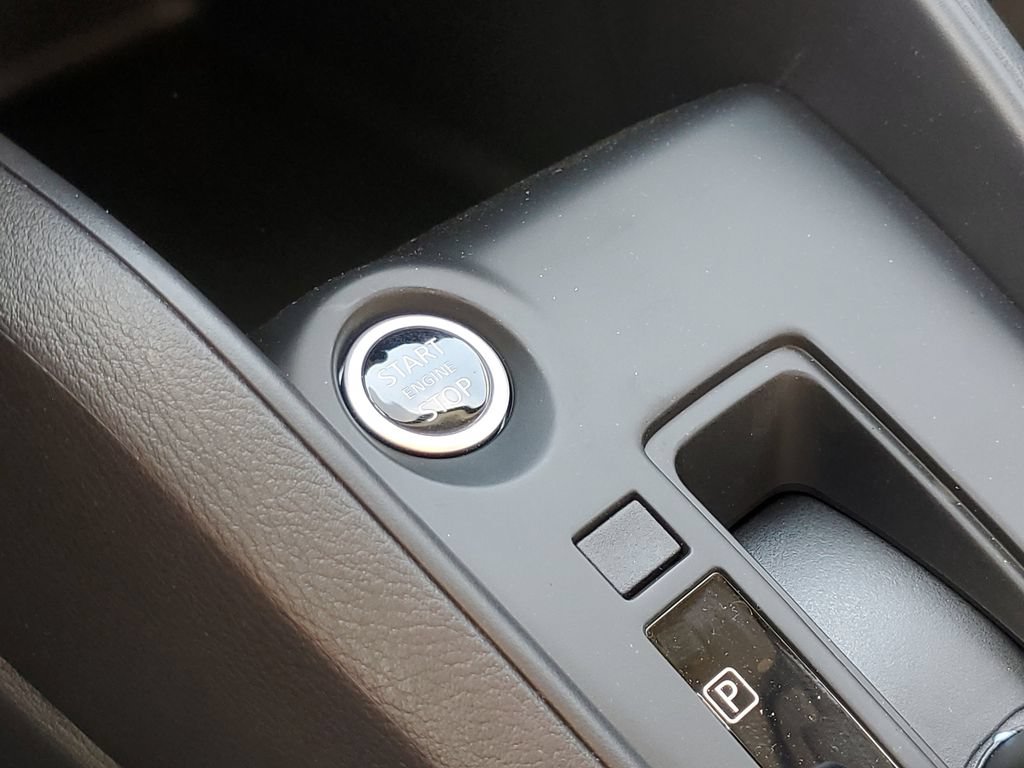 New 2025 Nissan Kicks Play S FWD image 31