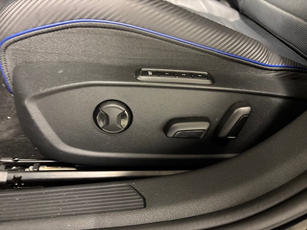 Used 2023 Volkswagen Golf 20th Anniversary Edition AWD/4WD image 23