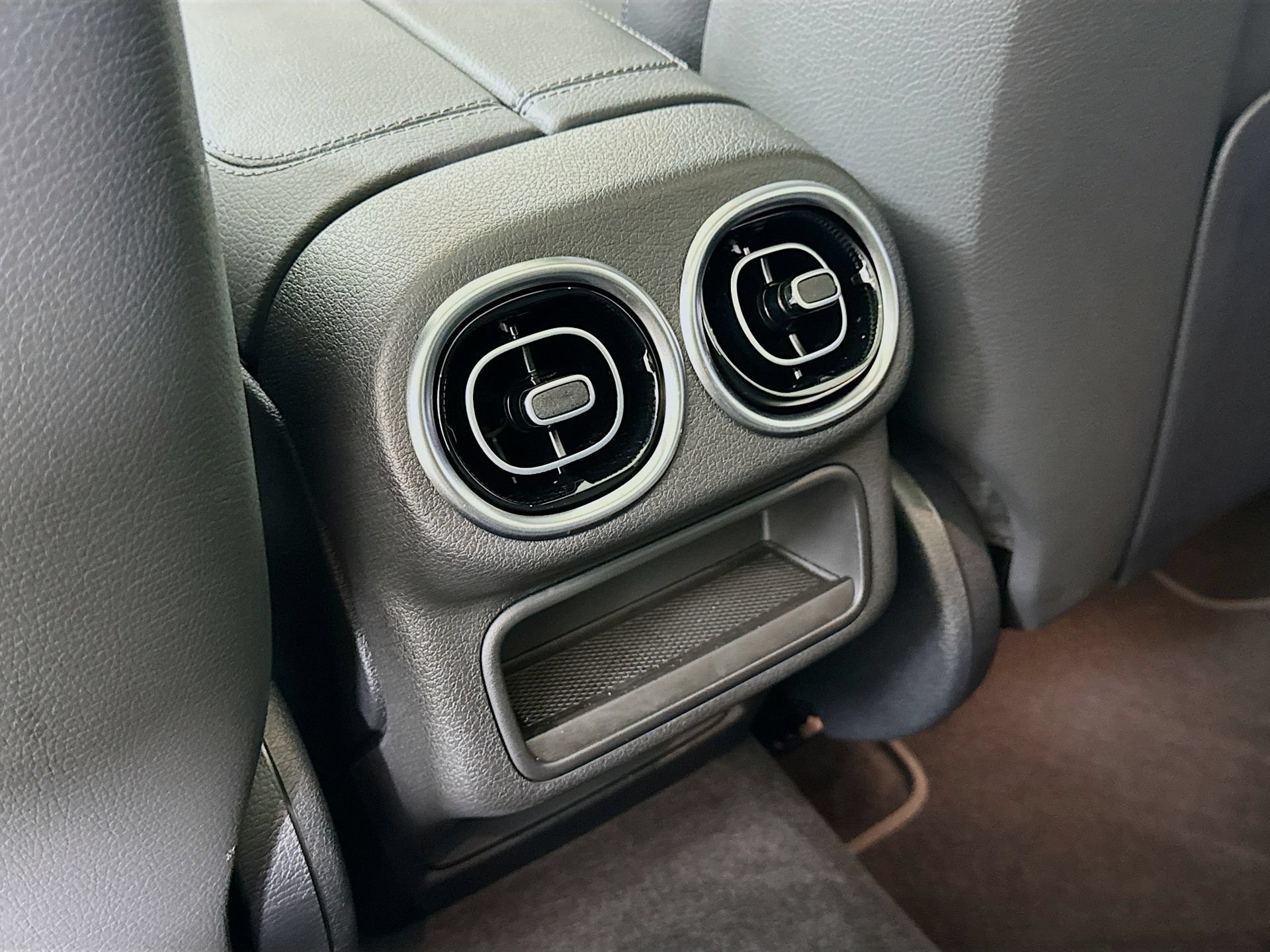Certified 2025 Mercedes-Benz GLC 300 image 28