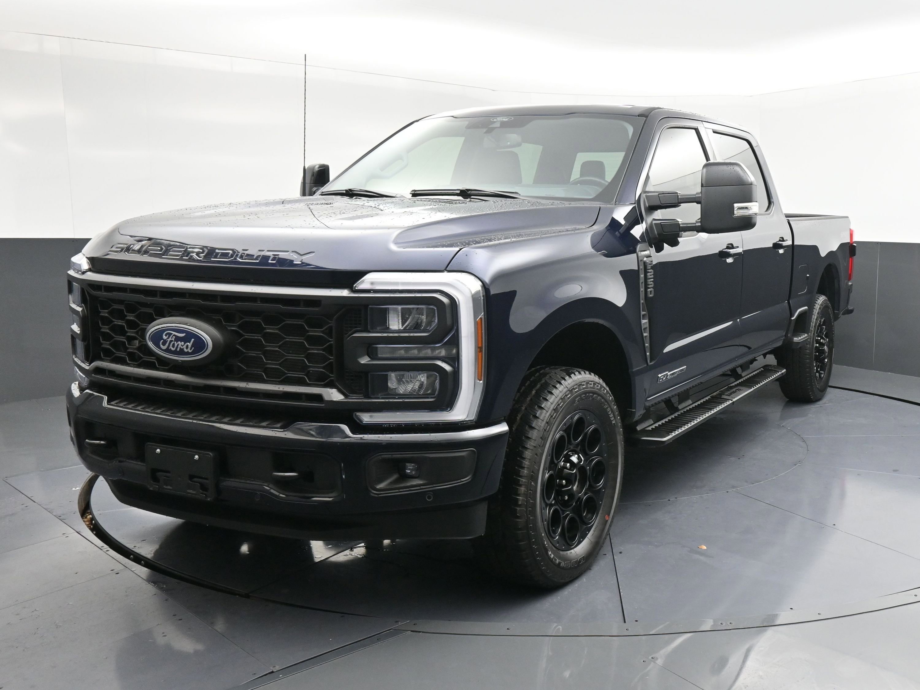 Used 2024 Ford F250 Lariat w/ Lariat Ultimate Package AWD/4WD image 4
