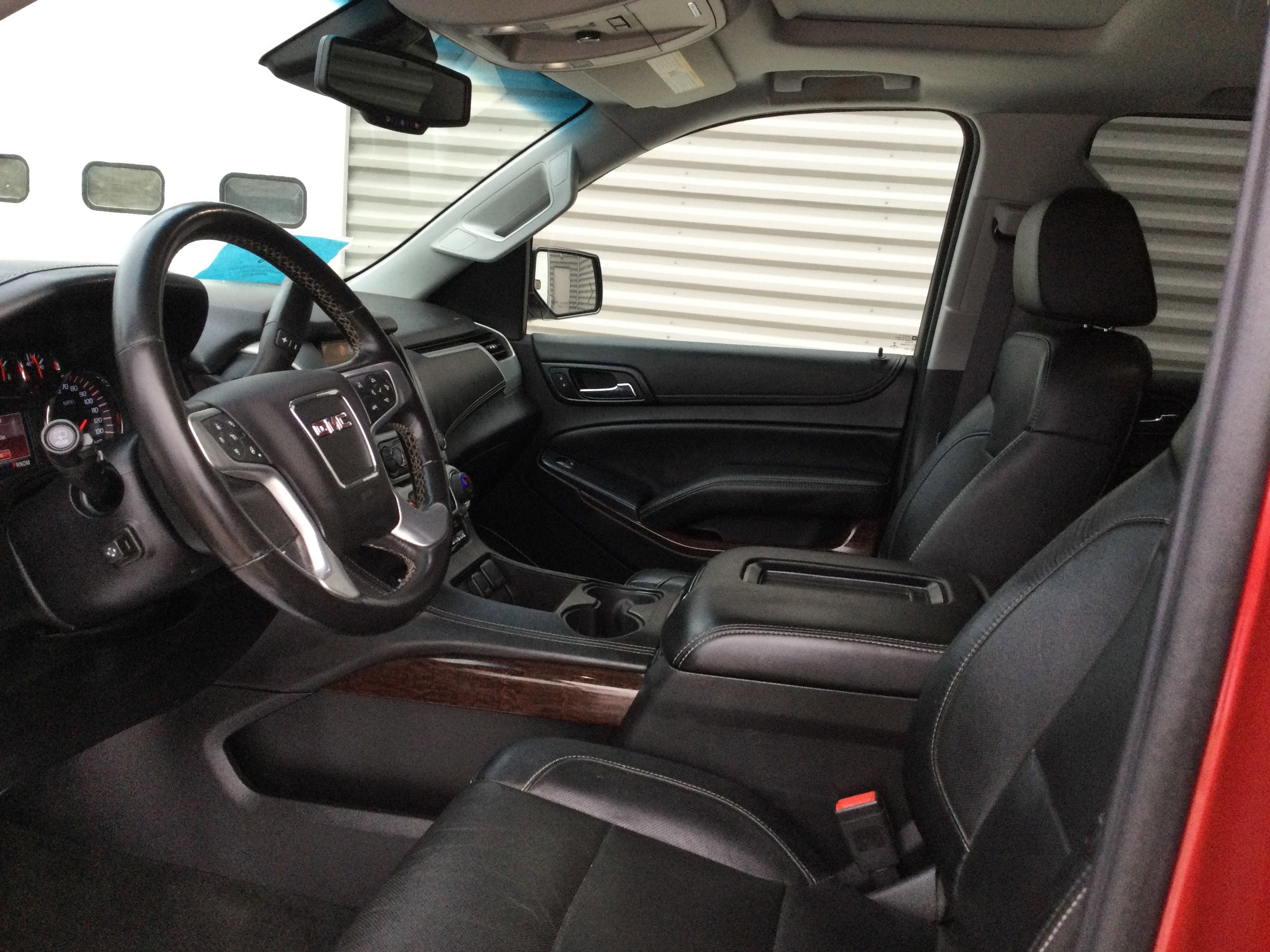 Used 2015 GMC Yukon XL SLT image 8