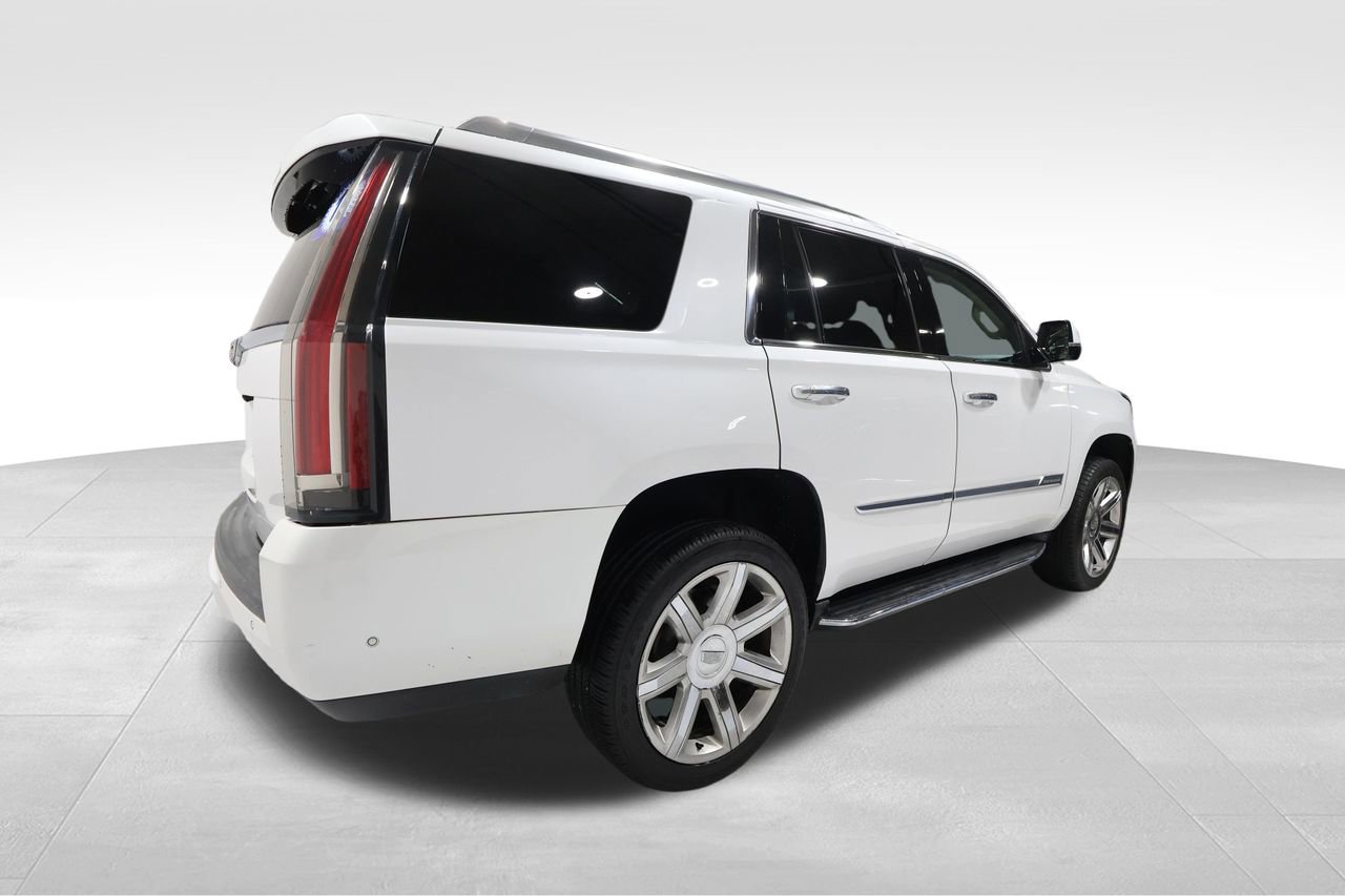 Used 2019 Cadillac Escalade Luxury AWD/4WD image 3