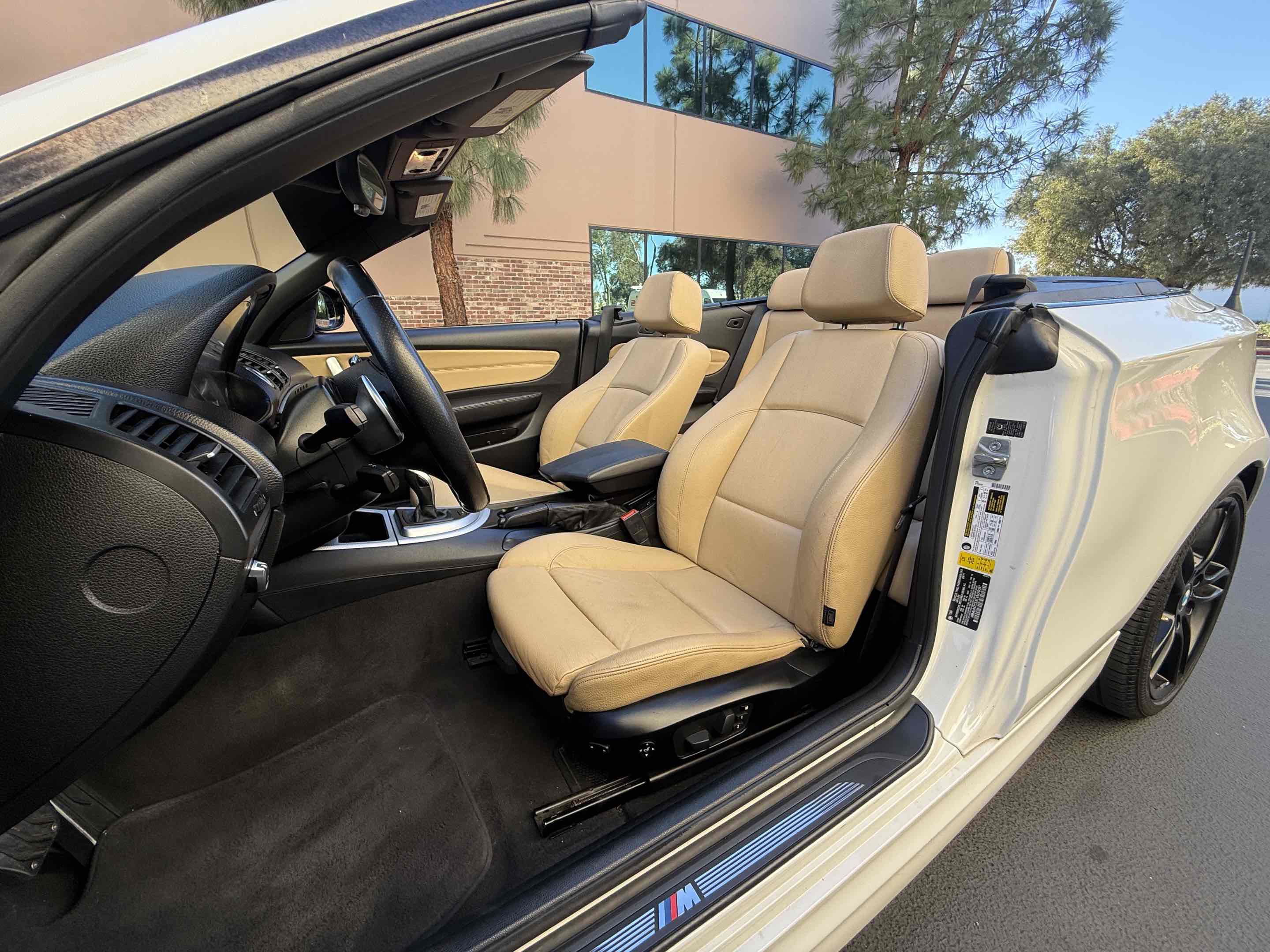 Used 2012 BMW 135i Convertible image 41