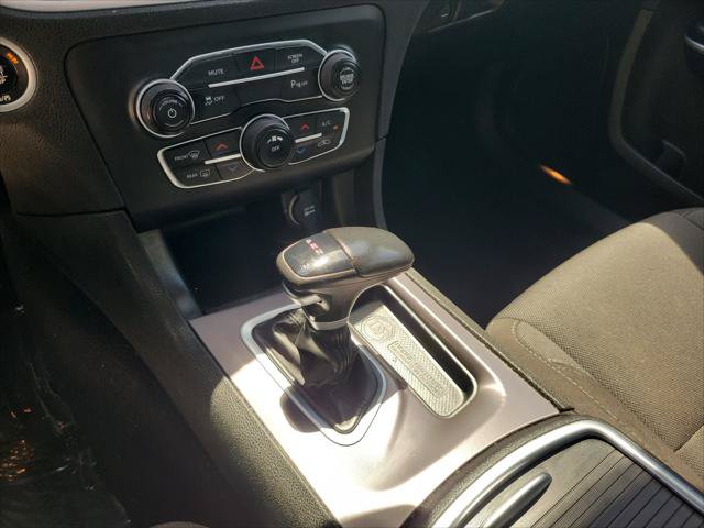 Used 2022 Dodge Charger SXT RWD image 23