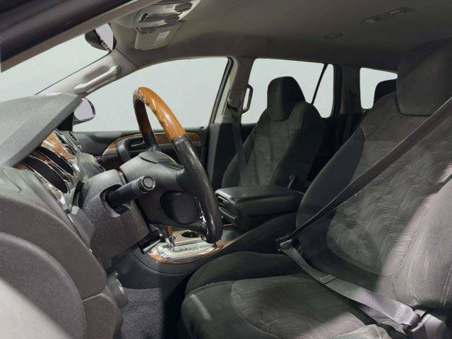 Used 2011 Buick Enclave CX FWD image 32