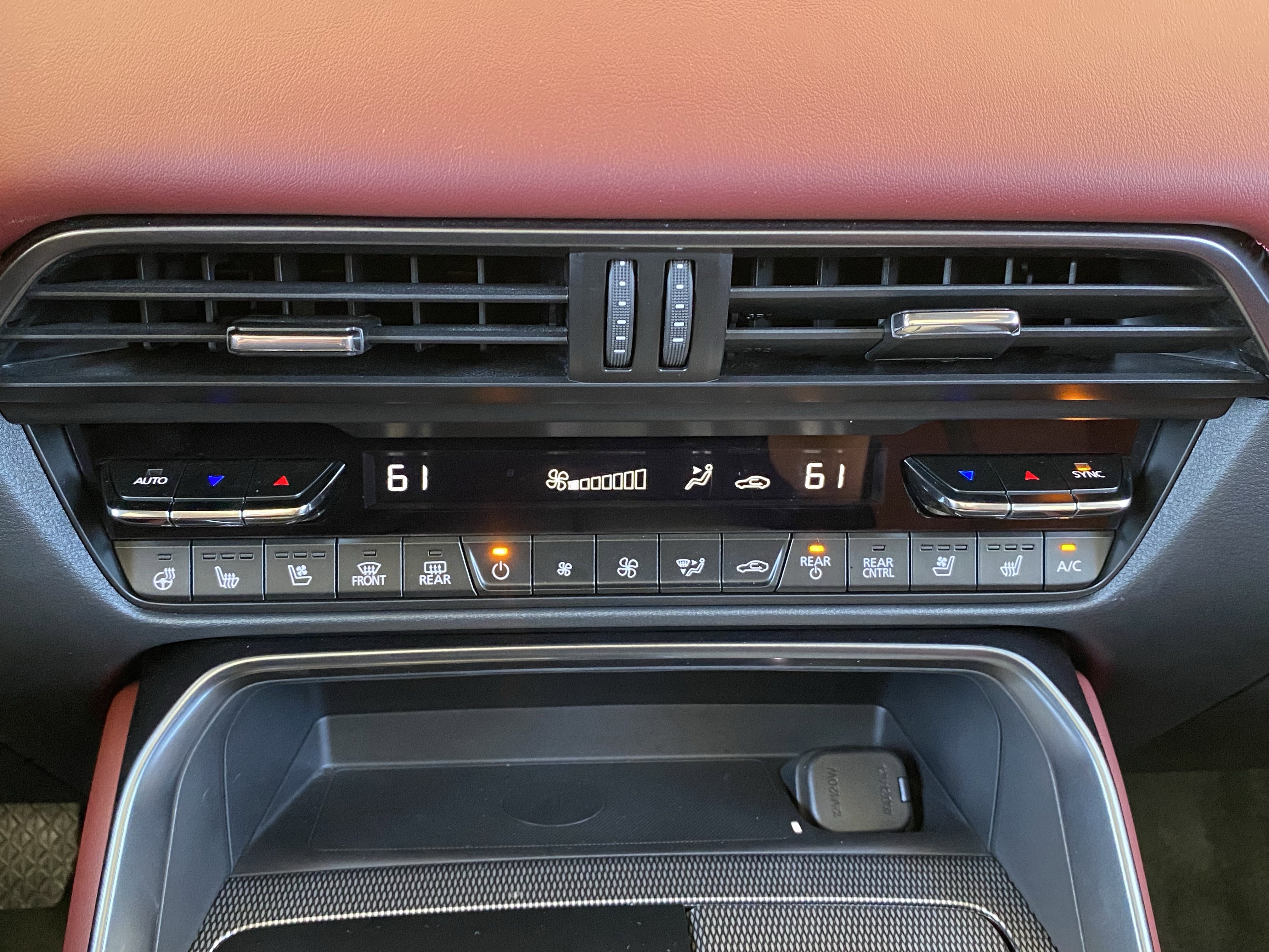 Used 2025 MAZDA CX-70 3.3 Turbo S w/ Premium Package image 28