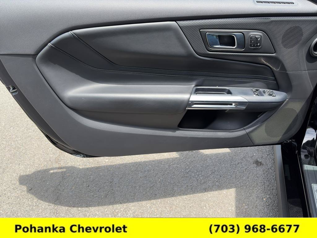 Used 2025 Ford Mustang GT Premium RWD image 23