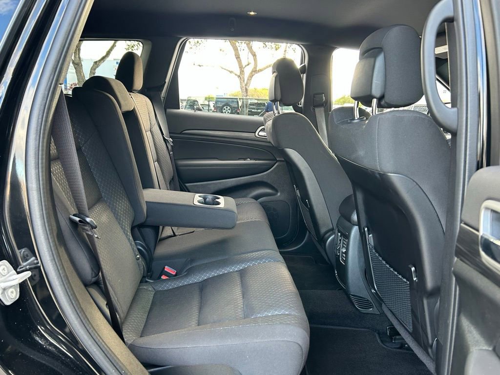 Certified 2022 Jeep Grand Cherokee Laredo E image 39