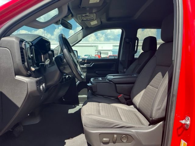 Used 2025 Chevrolet Silverado 1500 LT RWD image 14