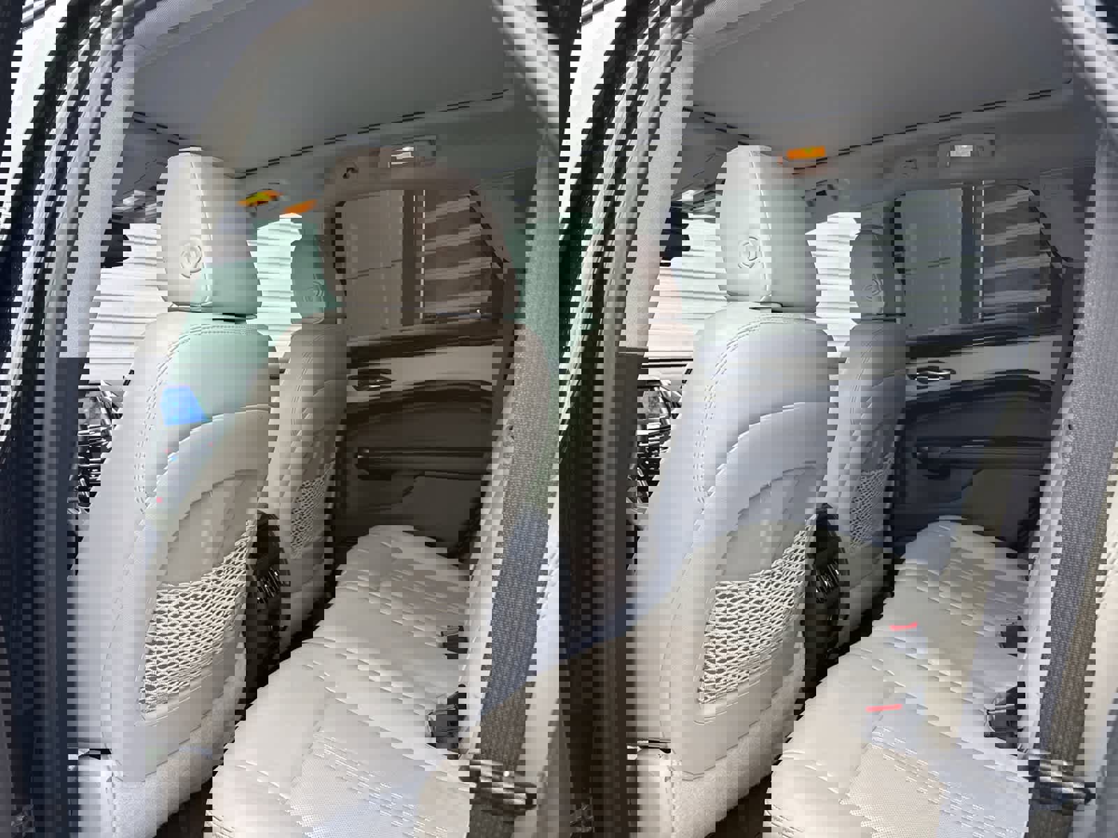 Used 2016 Cadillac SRX Performance w/ Driver Awareness Package image 7