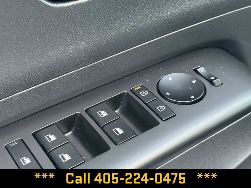 Used 2025 Hyundai Kona SEL image 13