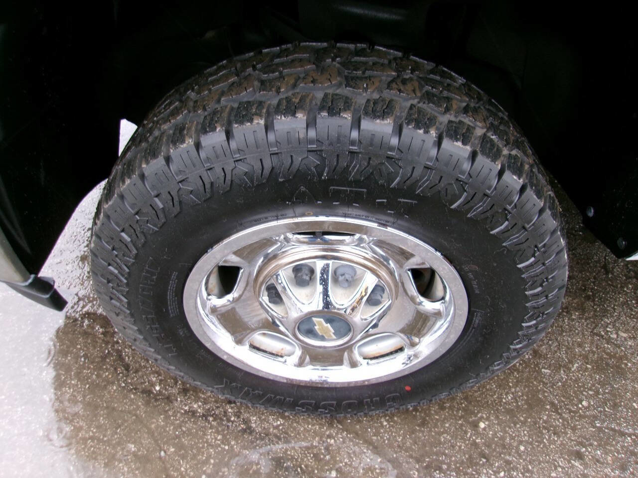 Used 2014 Chevrolet Silverado 2500 W/T w/ Snow Plow Prep Package image 10