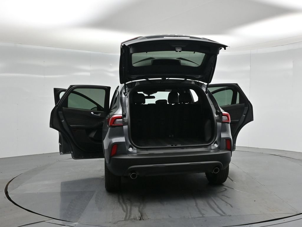 Certified 2025 Ford Escape ST-Line image 31