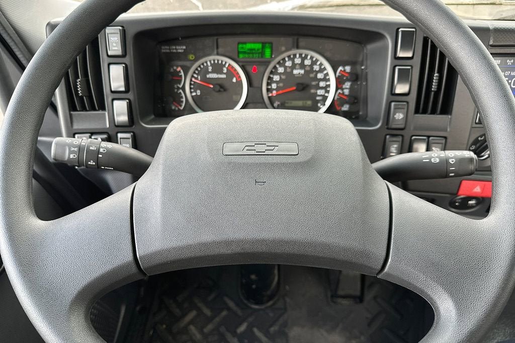 New 2024 Chevrolet Low Cab Forward 6500XD RWD image 19