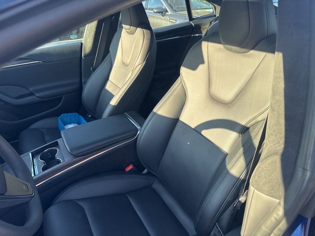 Used 2023 Tesla Model S Standard Range image 6