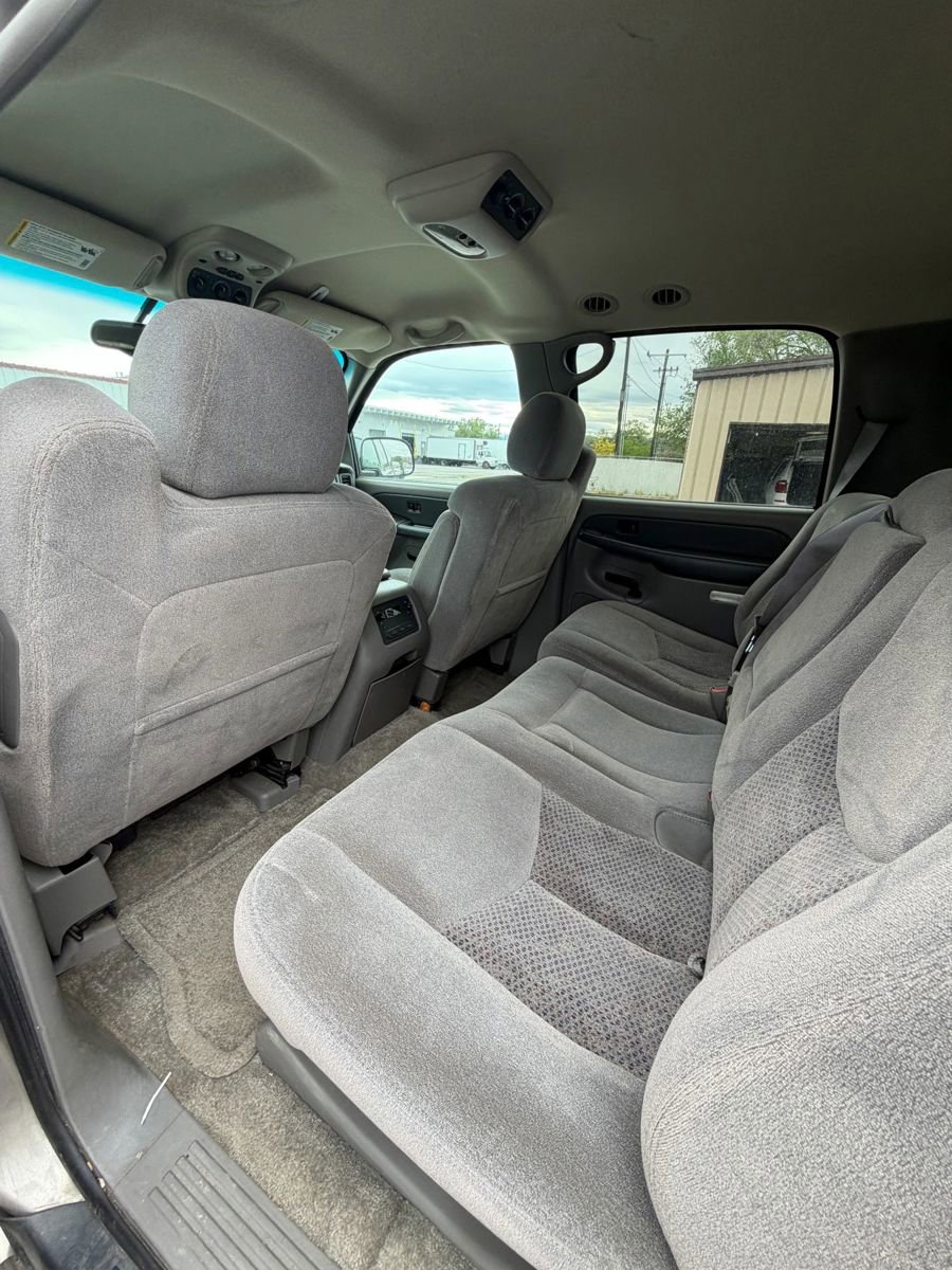 Used 2003 Chevrolet Suburban LS w/ LS Preferred Equipment Group image 22