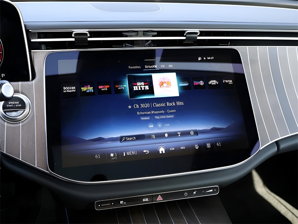 Used 2025 Mercedes-Benz E 350 4MATIC Sedan image 23