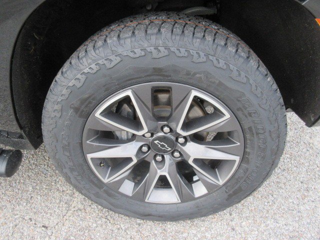 Used 2021 Chevrolet Tahoe Z71 w/ Z71 Signature Package AWD/4WD image 9