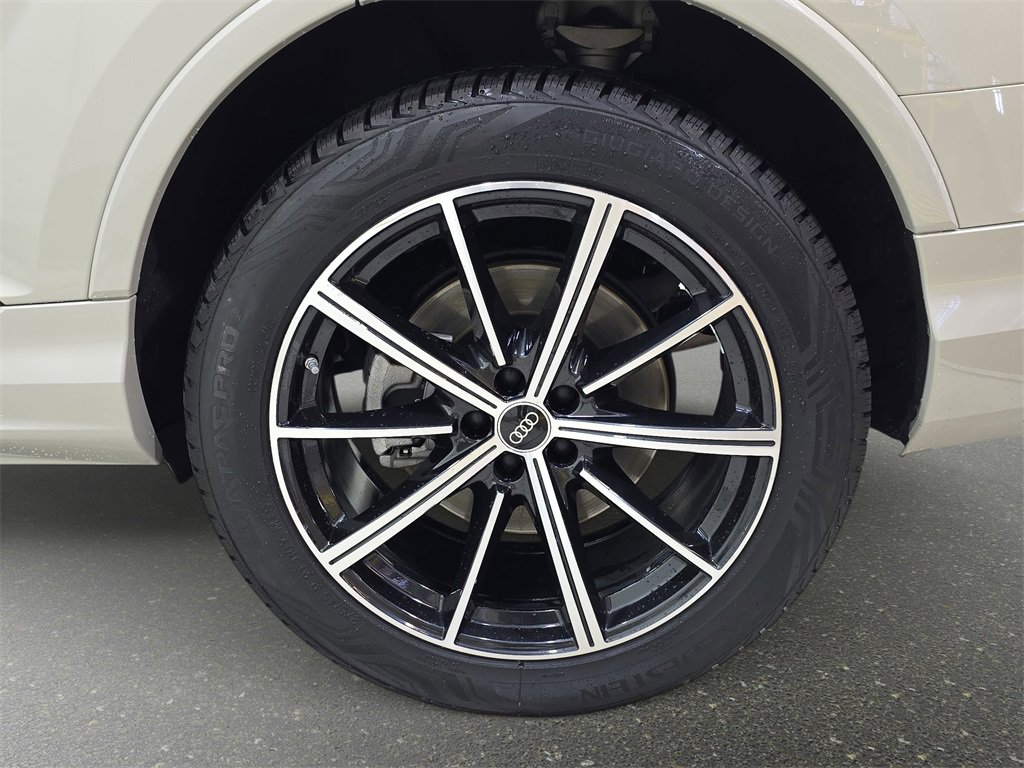 Used 2023 Audi Q7 3.0T Premium Plus w/ Premium Plus Package image 36