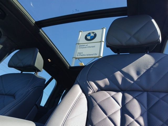 New 2026 BMW X7 xDrive40i w/ M Sport Package AWD/4WD image 30