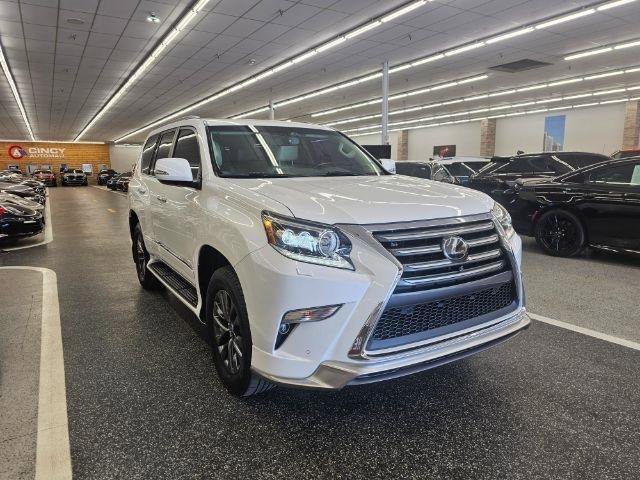 Used 2019 Lexus GX 460 Luxury image 3